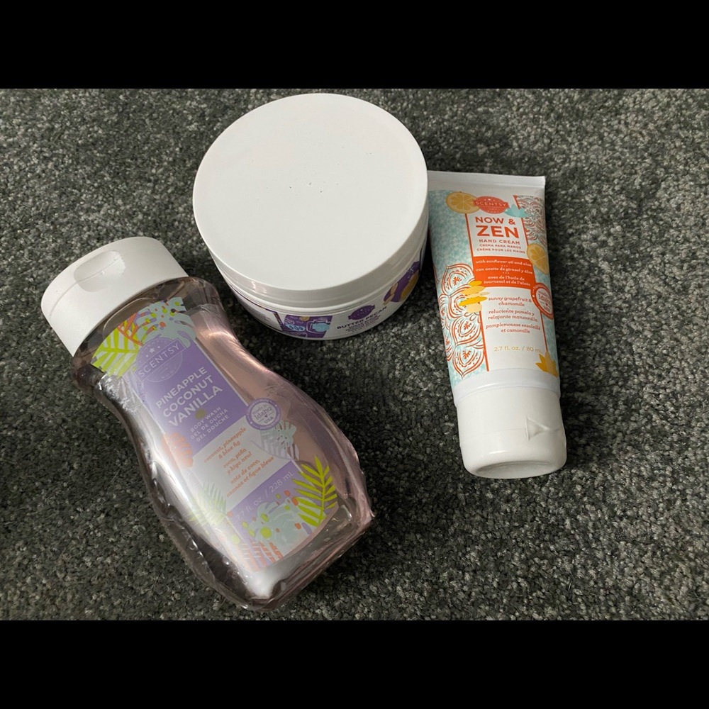 Scentsy body bundle bath soap scrub and lotion